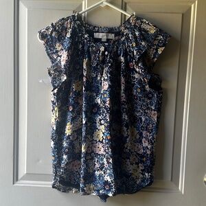 Women's Loft short sleeve multicolored flower print Top. Size XSP..